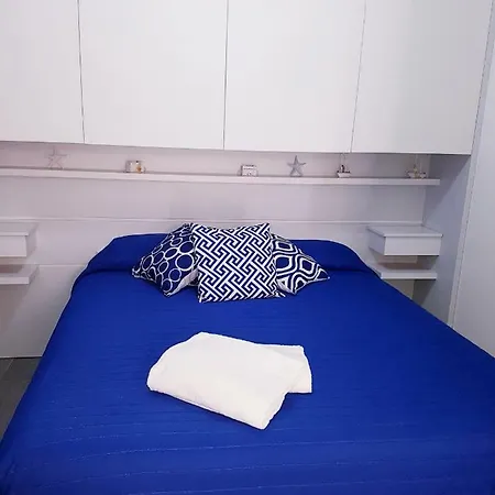 Apartment Royal Blue