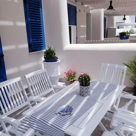 Apartment Royal Blue
